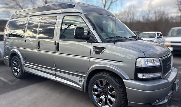 2025 GMC Savana 7-Passenger Explorer Limited SE High Top Conversion Van B50607